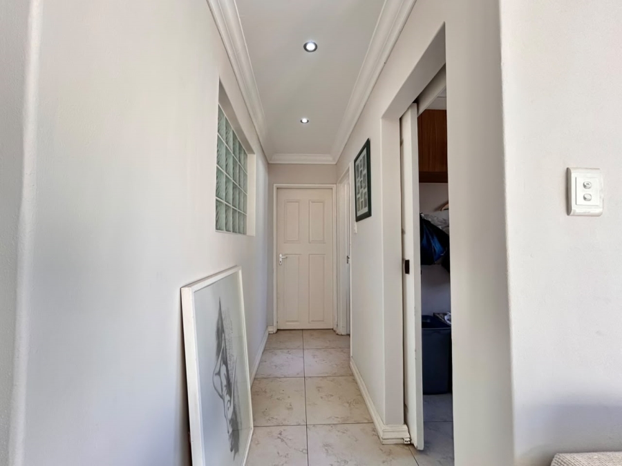 To Let 4 Bedroom Property for Rent in Plumstead Western Cape